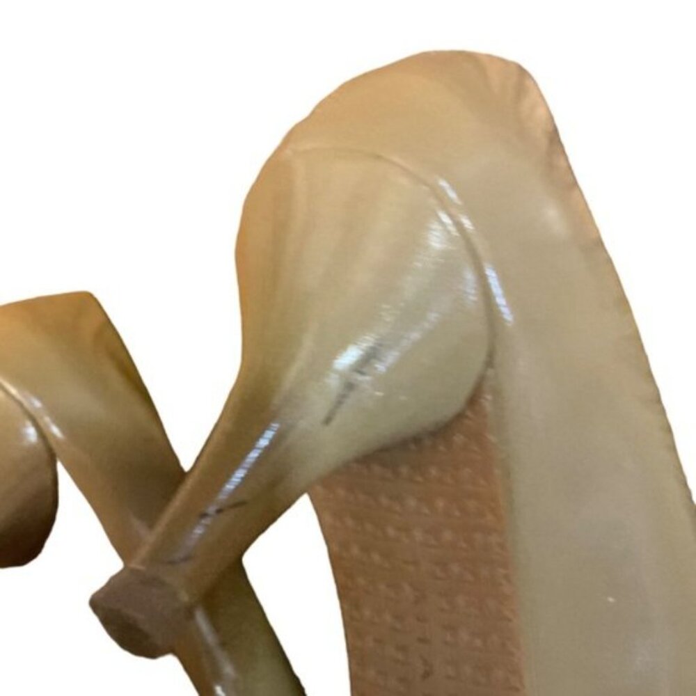 TAHARI | Tan Heels | Size 7 - Picture 11 of 12